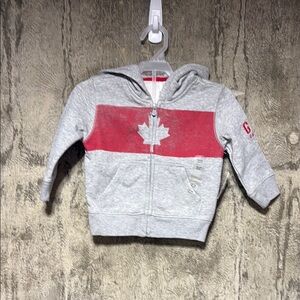 Baby GAP Gray and Red Canada Kids Hoodie with Maple Leaf NWT